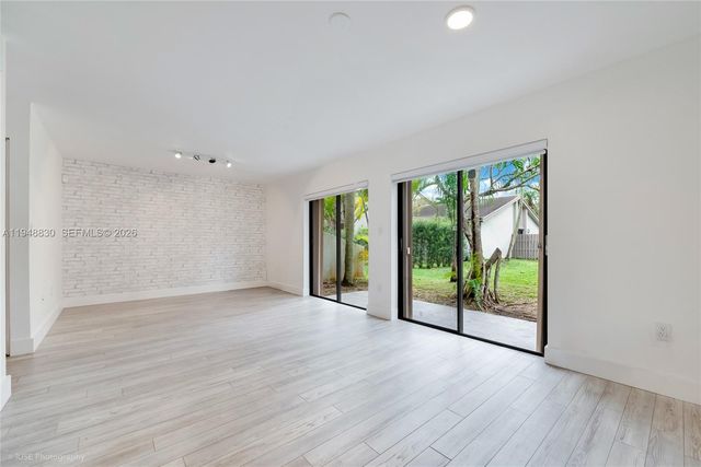 11416 SW 110th Ln, Miami, FL 33176