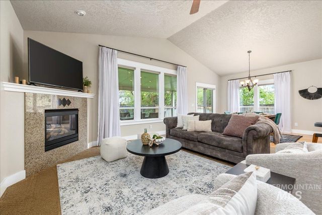 5710 W Grover, Boise, ID 83705