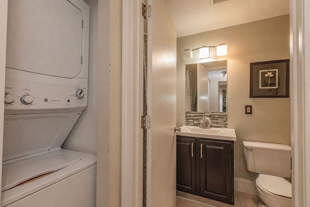 15 Bower Rd D3, Quincy, MA 02169
