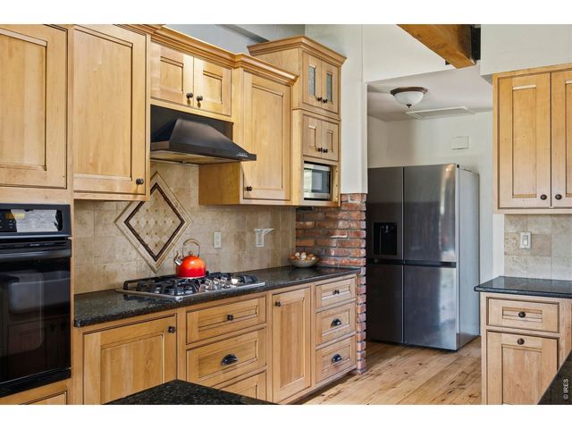 400 Ridgewood Ct, Fort Collins, CO 80524