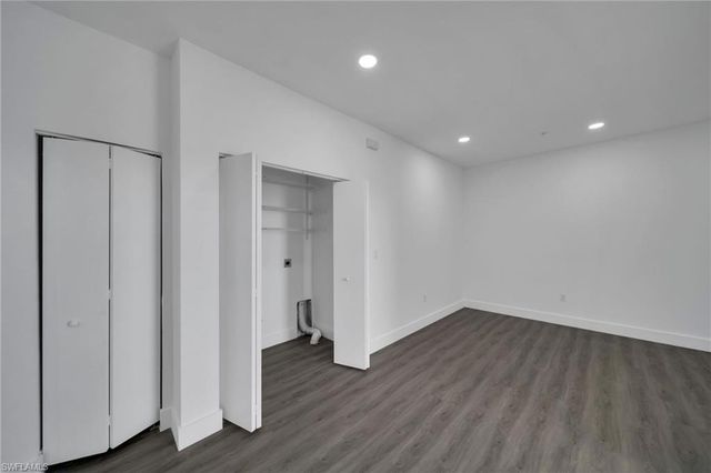 275 SW 4th ST # 200, Cape Coral, FL 33991