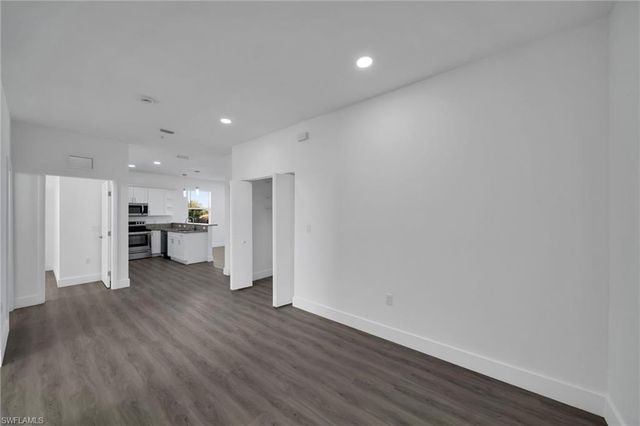 275 SW 4th ST # 200, Cape Coral, FL 33991