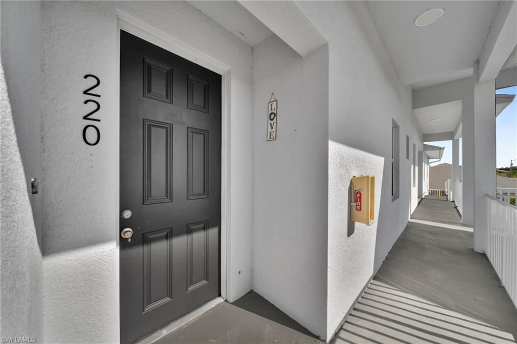 275 SW 4th ST # 200, Cape Coral, FL 33991