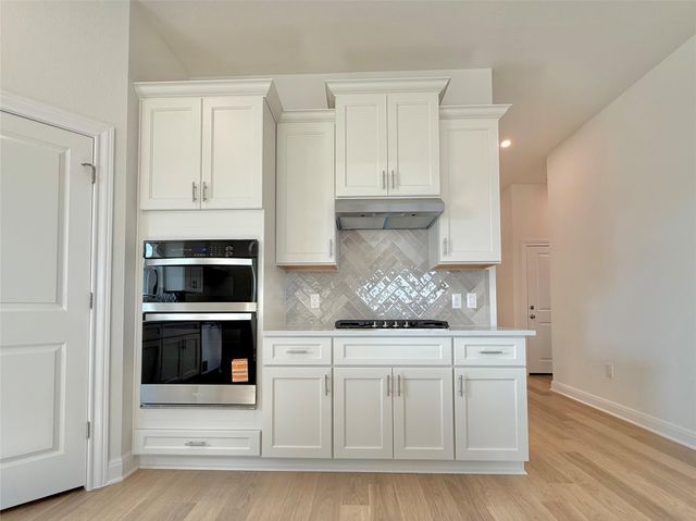 461 Young ST, Buda, TX 78610