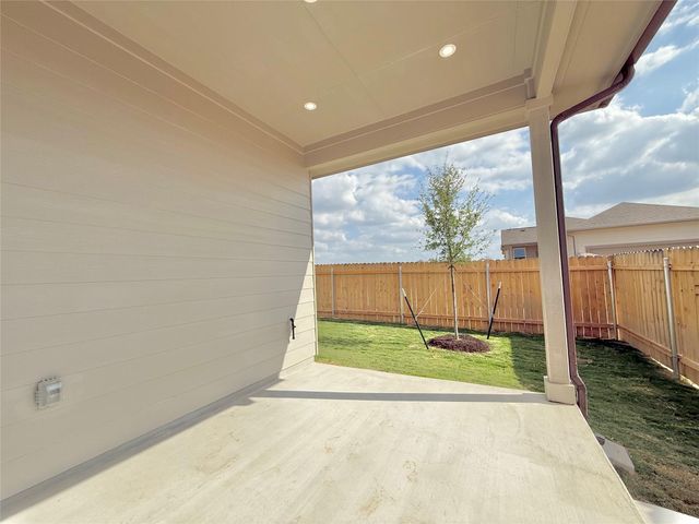 461 Young ST, Buda, TX 78610