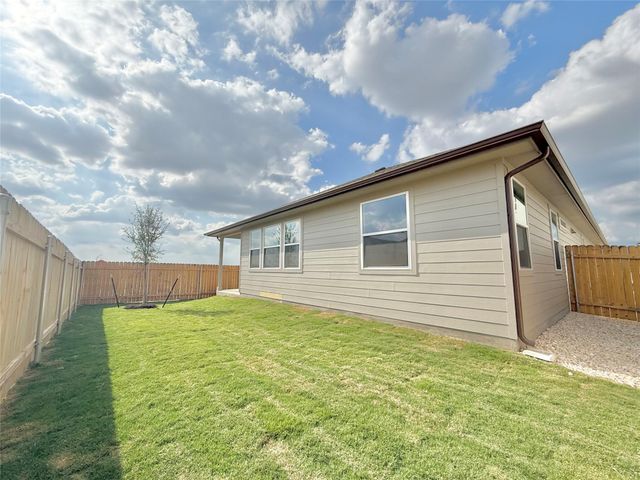 461 Young ST, Buda, TX 78610