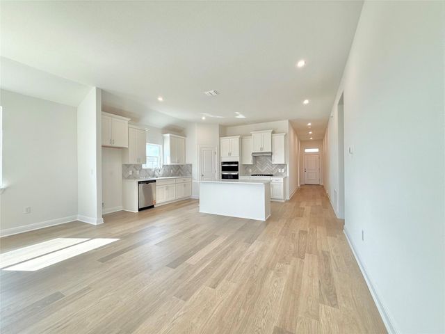 461 Young ST, Buda, TX 78610