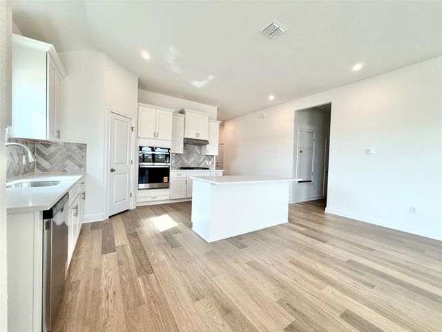 461 Young ST, Buda, TX 78610