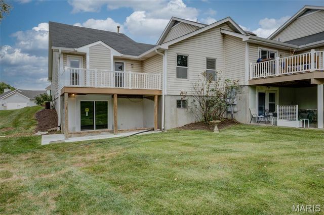 1647 Chapman Court, St Charles, MO 63303