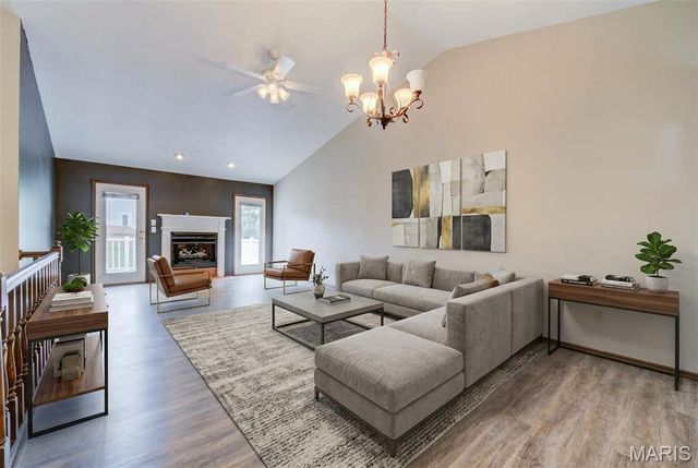 1647 Chapman Court, St Charles, MO 63303