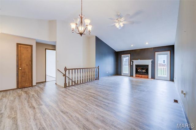 1647 Chapman Court, St Charles, MO 63303