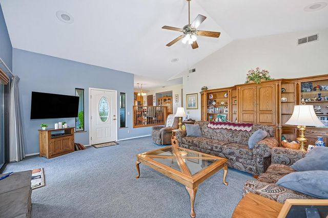 7561 Orange Dr, Citrus Heights, CA 95610