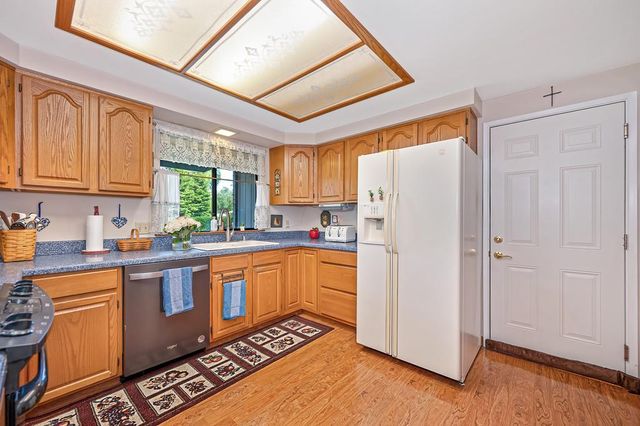 7561 Orange Dr, Citrus Heights, CA 95610