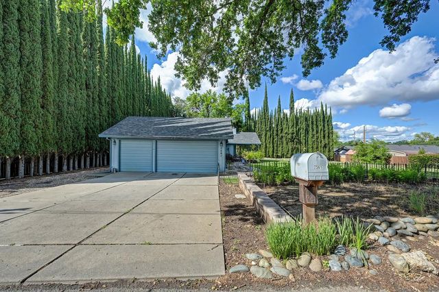 7561 Orange Dr, Citrus Heights, CA 95610