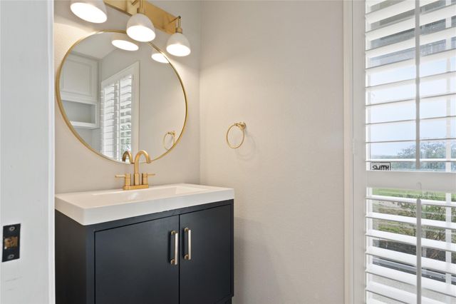 294 Hidden Creek DR, Dripping Springs, TX 78620