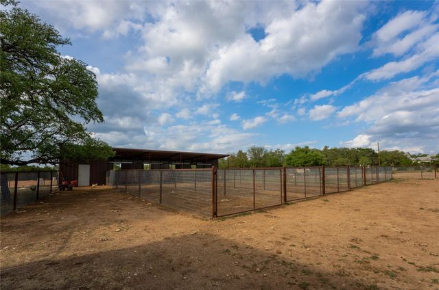 294 Hidden Creek DR, Dripping Springs, TX 78620