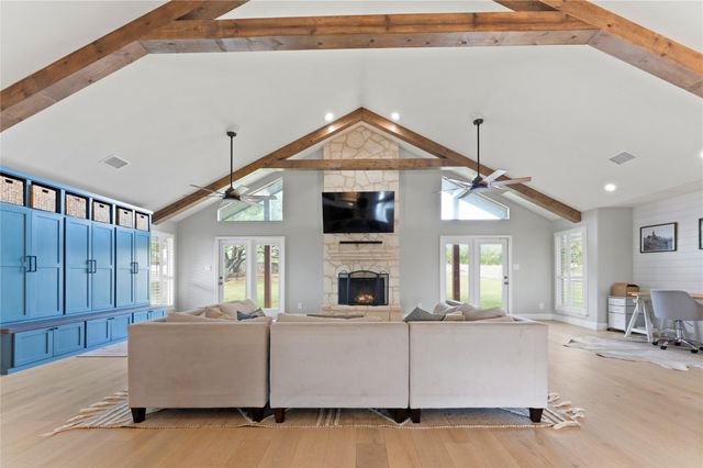 294 Hidden Creek DR, Dripping Springs, TX 78620