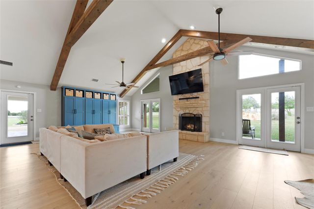 294 Hidden Creek DR, Dripping Springs, TX 78620
