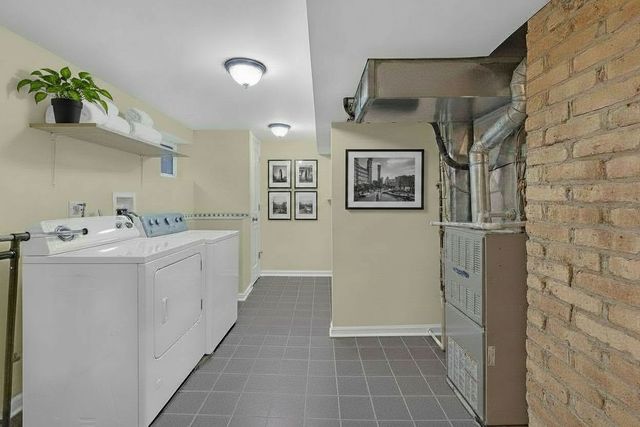 420 Berkshire Lane, Des Plaines, IL 60016