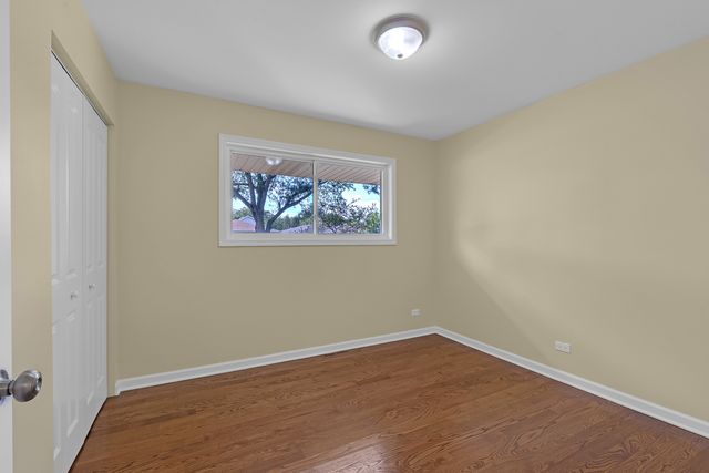420 Berkshire Lane, Des Plaines, IL 60016