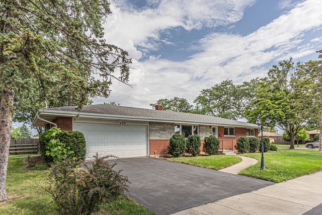 420 Berkshire Lane, Des Plaines, IL 60016