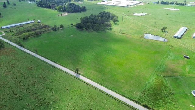 Digby Drive, Gentry, AR 72734