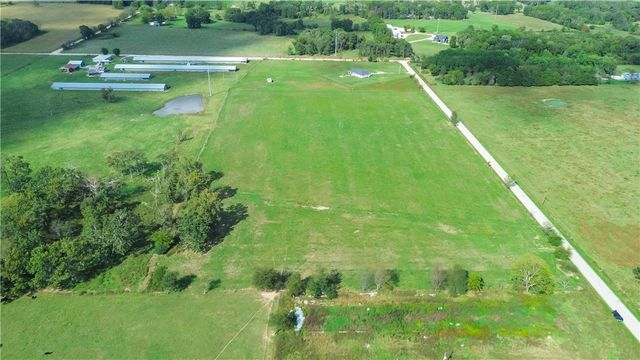 Digby Drive, Gentry, AR 72734