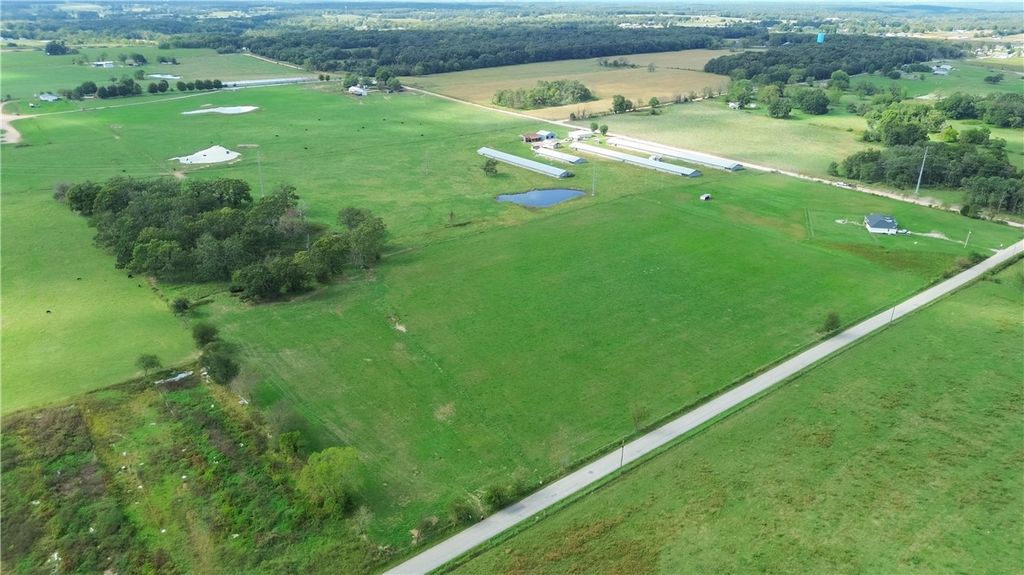 Digby Drive, Gentry, AR 72734