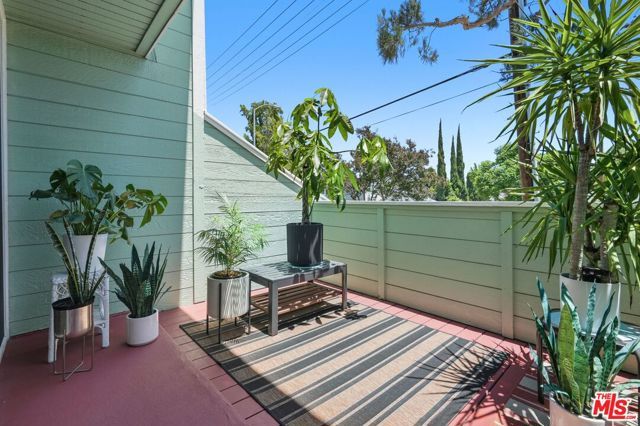 5811 Woodman Avenue 7, Los Angeles, CA 91401