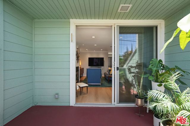 5811 Woodman Avenue 7, Los Angeles, CA 91401