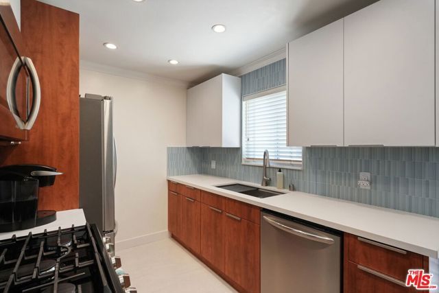 5811 Woodman Avenue 7, Los Angeles, CA 91401