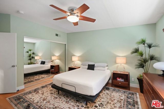 5811 Woodman Avenue 7, Los Angeles, CA 91401