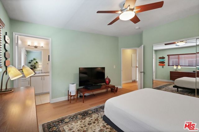 5811 Woodman Avenue 7, Los Angeles, CA 91401