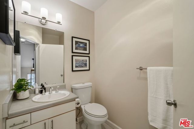 5811 Woodman Avenue 7, Los Angeles, CA 91401