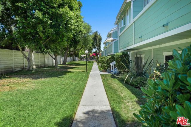 5811 Woodman Avenue 7, Los Angeles, CA 91401