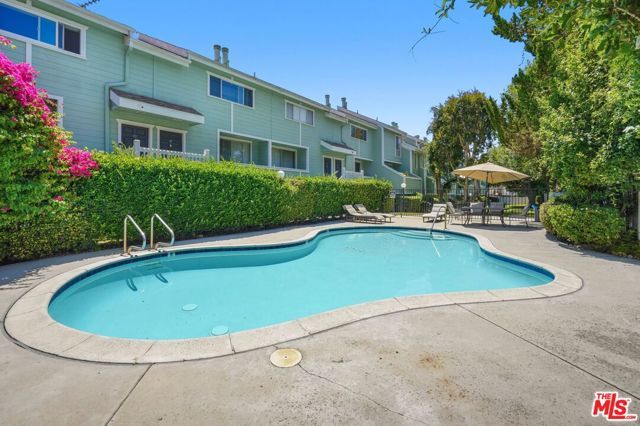 5811 Woodman Avenue 7, Los Angeles, CA 91401