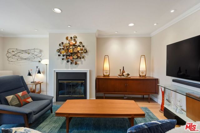 5811 Woodman Avenue 7, Los Angeles, CA 91401