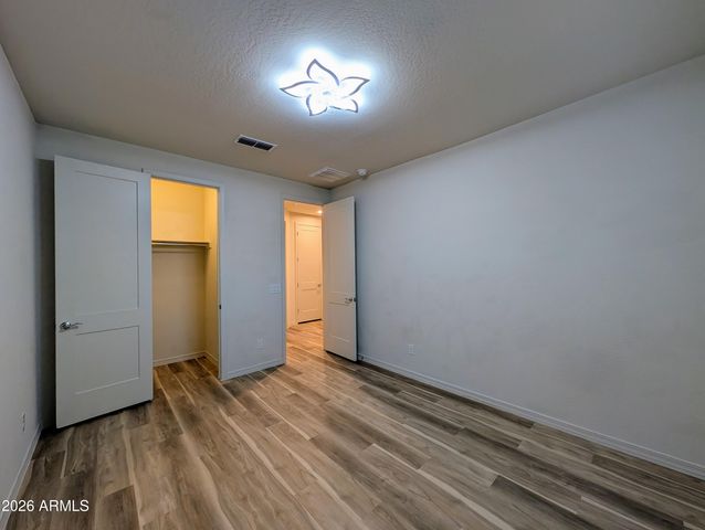 5902 N 86TH Drive, Glendale, AZ 85305