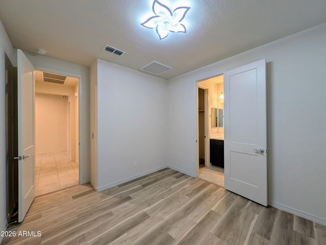 5902 N 86TH Drive, Glendale, AZ 85305