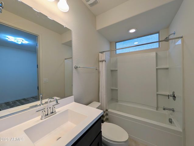 5902 N 86TH Drive, Glendale, AZ 85305