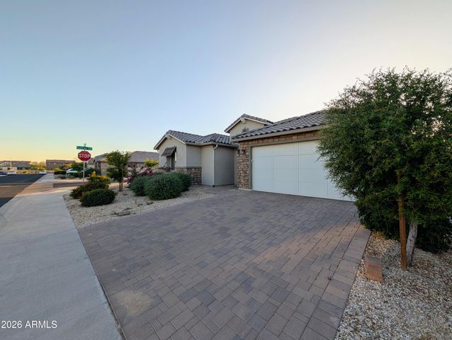 5902 N 86TH Drive, Glendale, AZ 85305