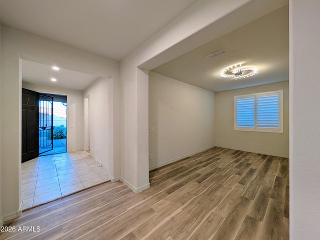 5902 N 86TH Drive, Glendale, AZ 85305