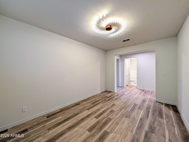 5902 N 86TH Drive, Glendale, AZ 85305