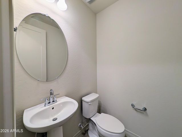 5902 N 86TH Drive, Glendale, AZ 85305