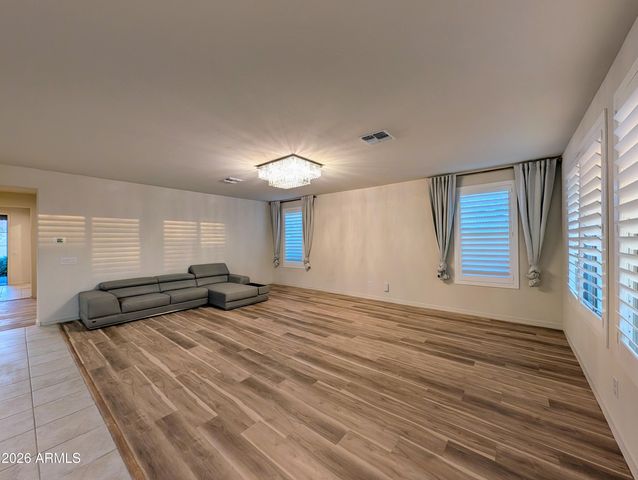 5902 N 86TH Drive, Glendale, AZ 85305