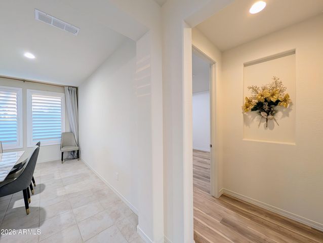 5902 N 86TH Drive, Glendale, AZ 85305