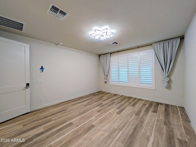 5902 N 86TH Drive, Glendale, AZ 85305