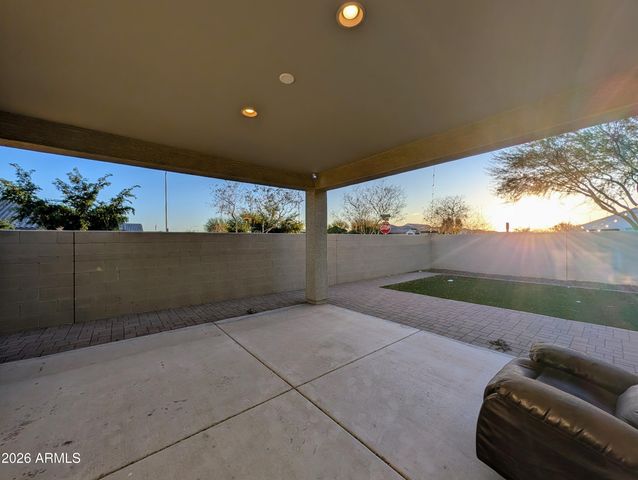5902 N 86TH Drive, Glendale, AZ 85305