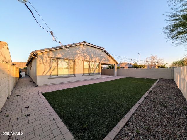 5902 N 86TH Drive, Glendale, AZ 85305