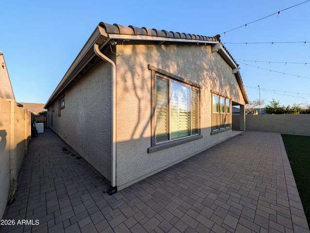 5902 N 86TH Drive, Glendale, AZ 85305